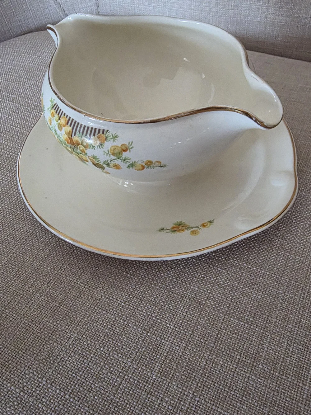 Vintage Talyor Smith Taylor Gravy Bowl With Attached Saucer